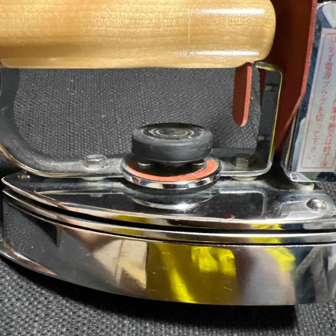 タキイ　業務用アイロン　6型　程度良好　動作問題なし