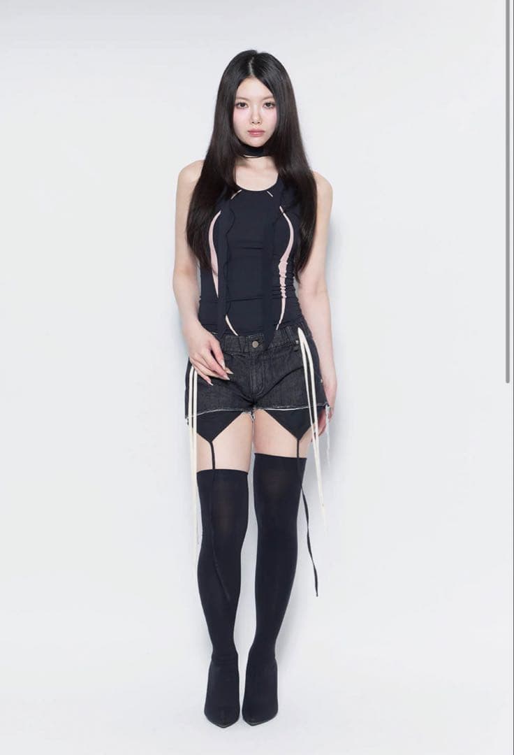 theredthread　S garter denim shorts