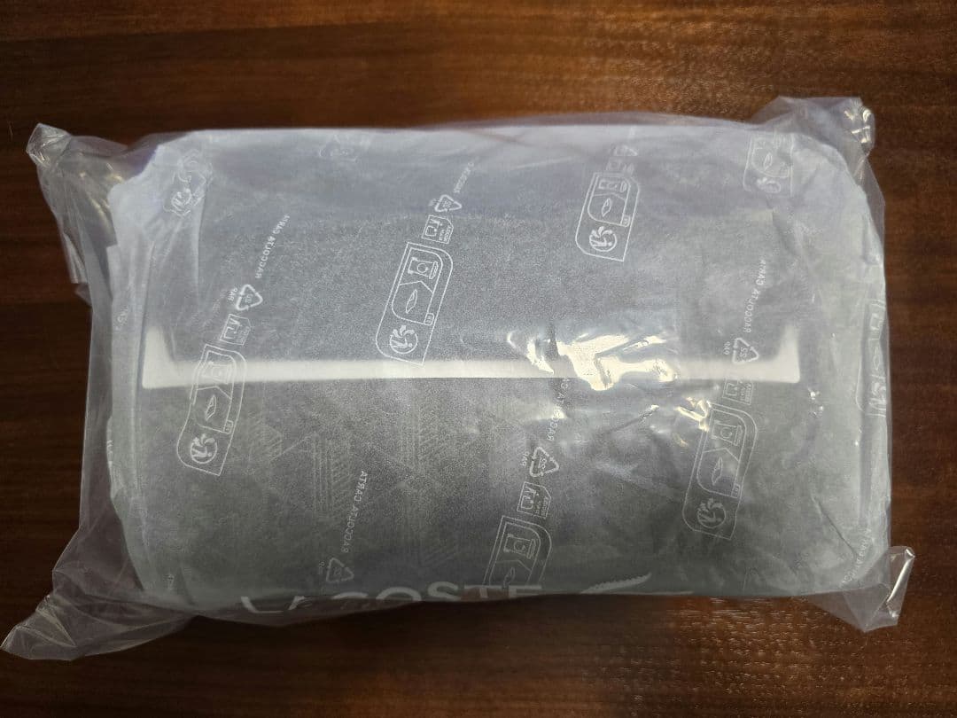 【新品未開封】LACOSTE ラコステ グレインテクスチャーショルダーバッグ