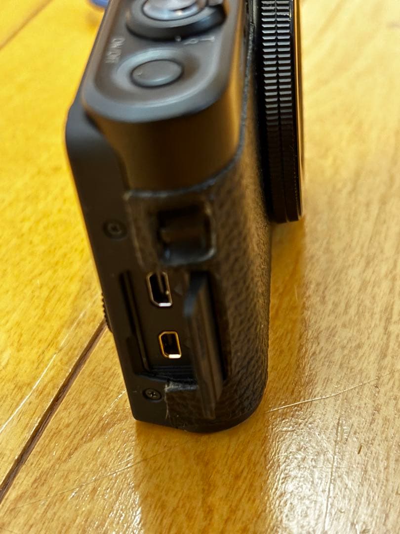 Panasonic LUMIX DMC LF1 (バッテリーなし)