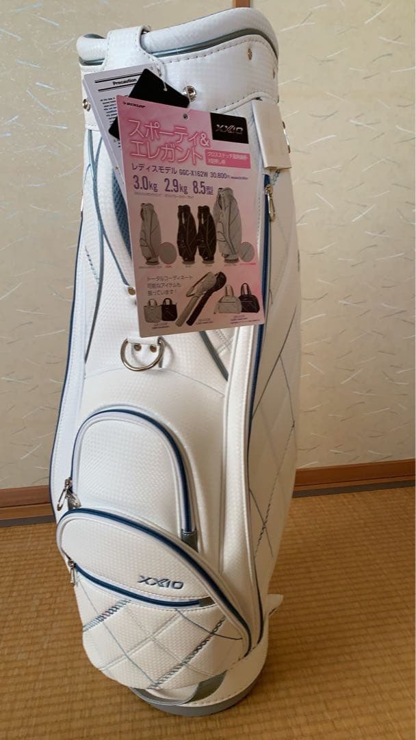 大幅値下げ！xxio レディースキャディバッグ 軽量　ホワイト×ライトブルー
