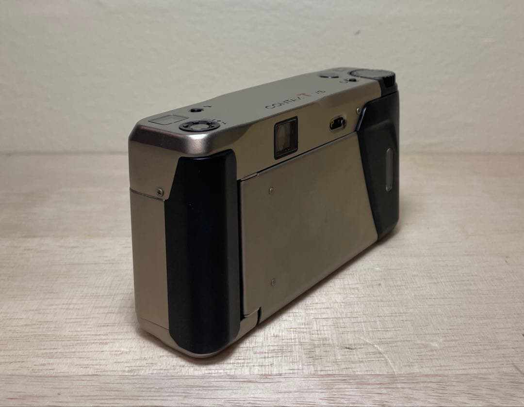 トムトム。CONTAX TVS コンタックス フィルムカメラ