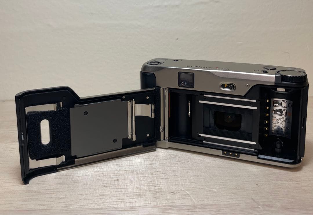 トムトム。CONTAX TVS コンタックス フィルムカメラ