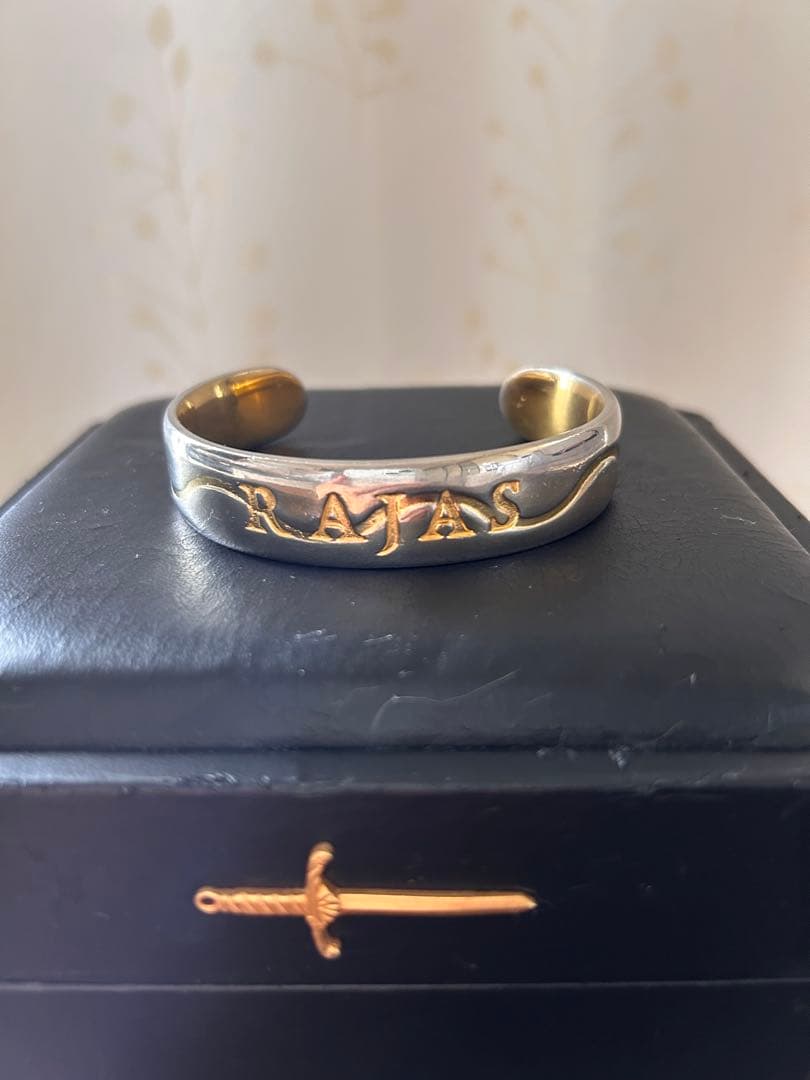 【美品・お得セット】RAJAS ラジャスリング大・小＋水晶8個＋ケース付