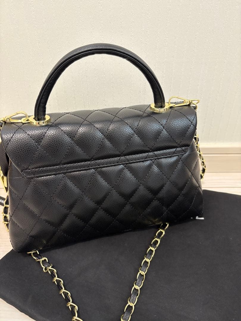 CHANEL ノベルティ ショルダーハンドバッグ　ゴールド