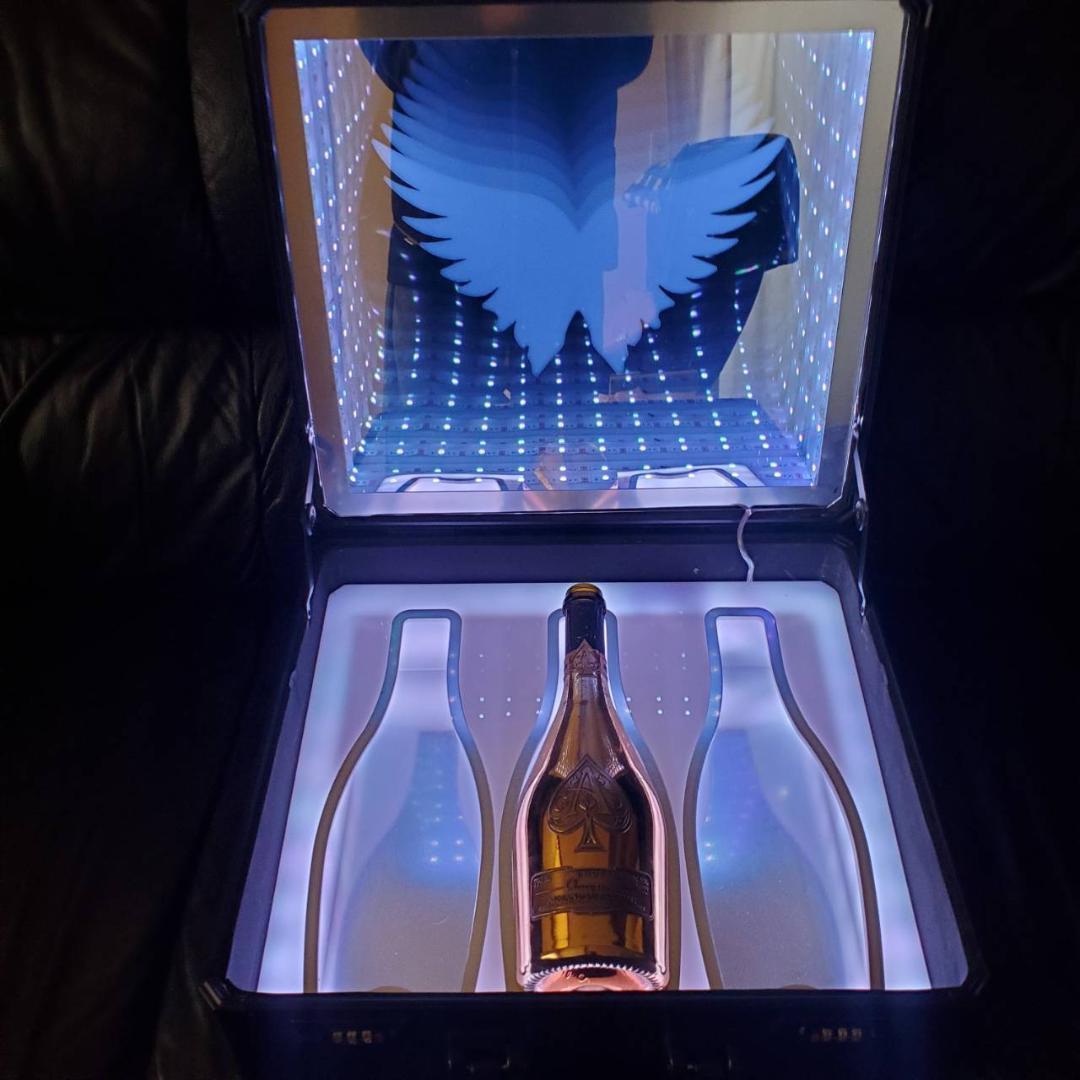 エンジェル アタッシュ ケース ANGEL シャンパン LED アルマンド