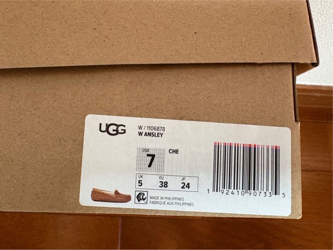 UGG モカシン アンスレー　２４センチ　新品未使用