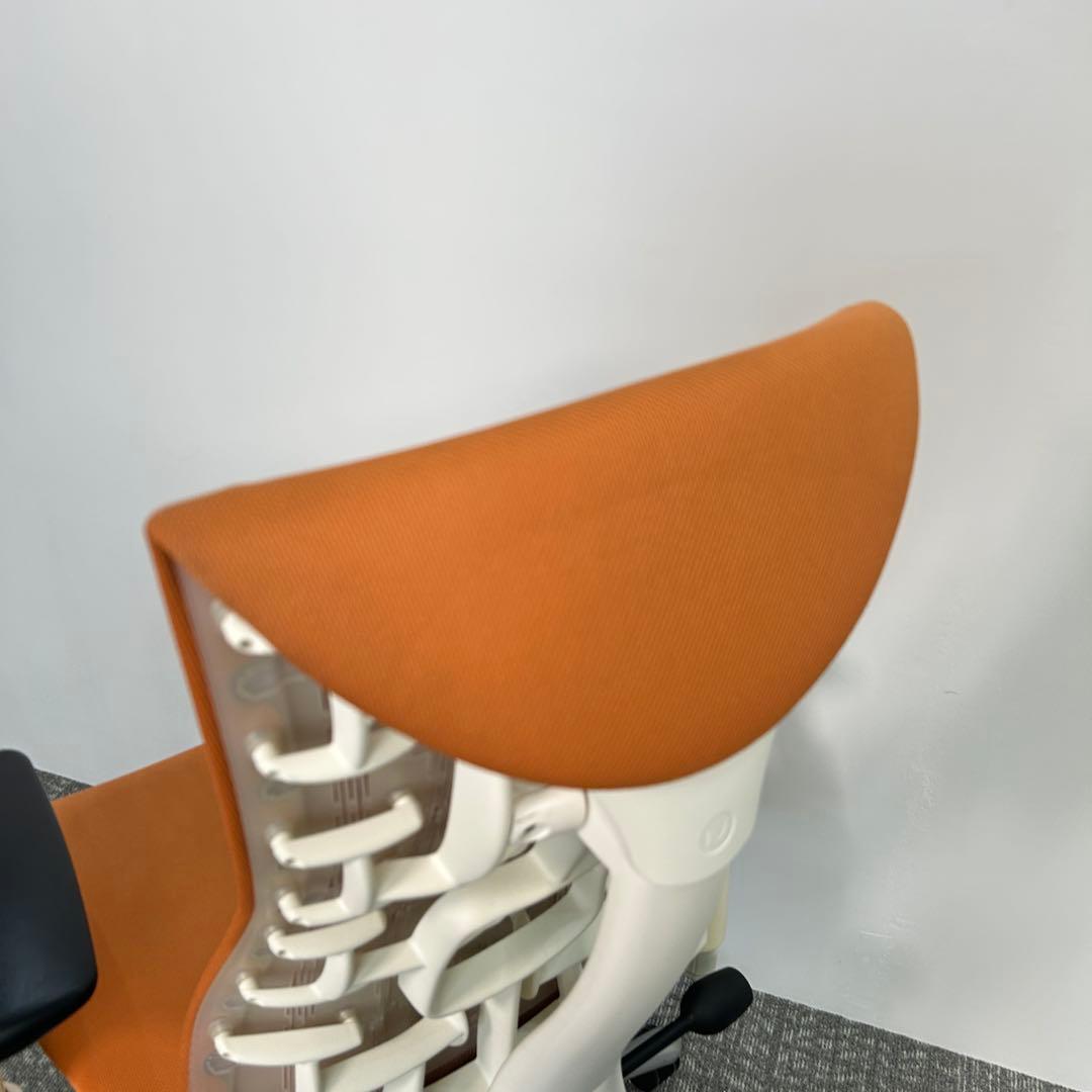 M. エンボディチェア ハーマンミラー ホワイト Embody オレンジ