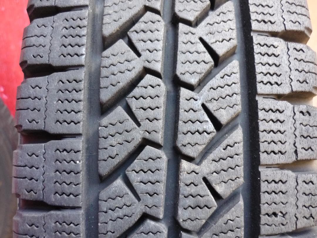 NV200にヴィセンテ+ブリジストン製VL-1 165/80R14スタッドレス