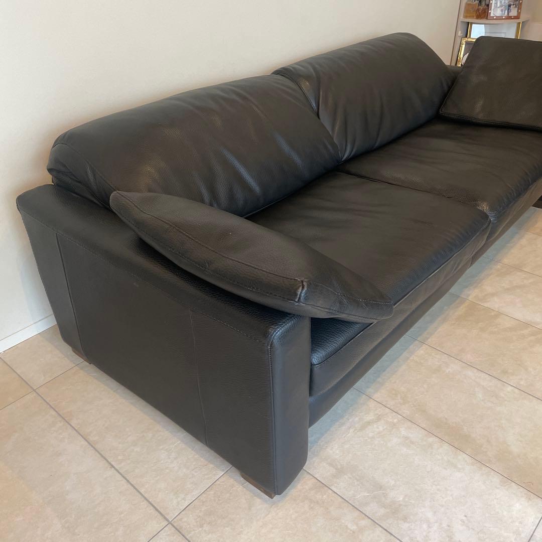 IDC大塚家具 LSシリーズ　黒レザー2人掛けソファ