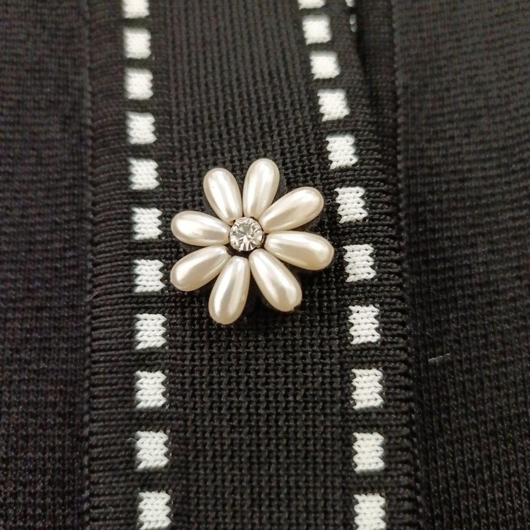 スーパービューティー　ステッチ　お花ビジューカーディガン　大きいサイズ　44　黒