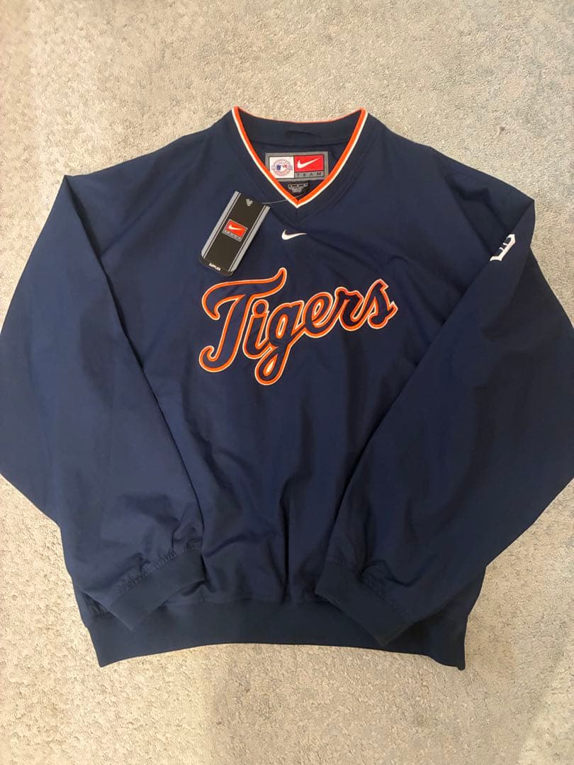 MLBデトロイトタイガースナイキナイロンプルオーバー［デッドストック］