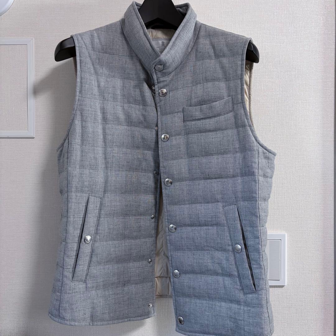 ブルネロクチネリ メンズ ダウンベスト