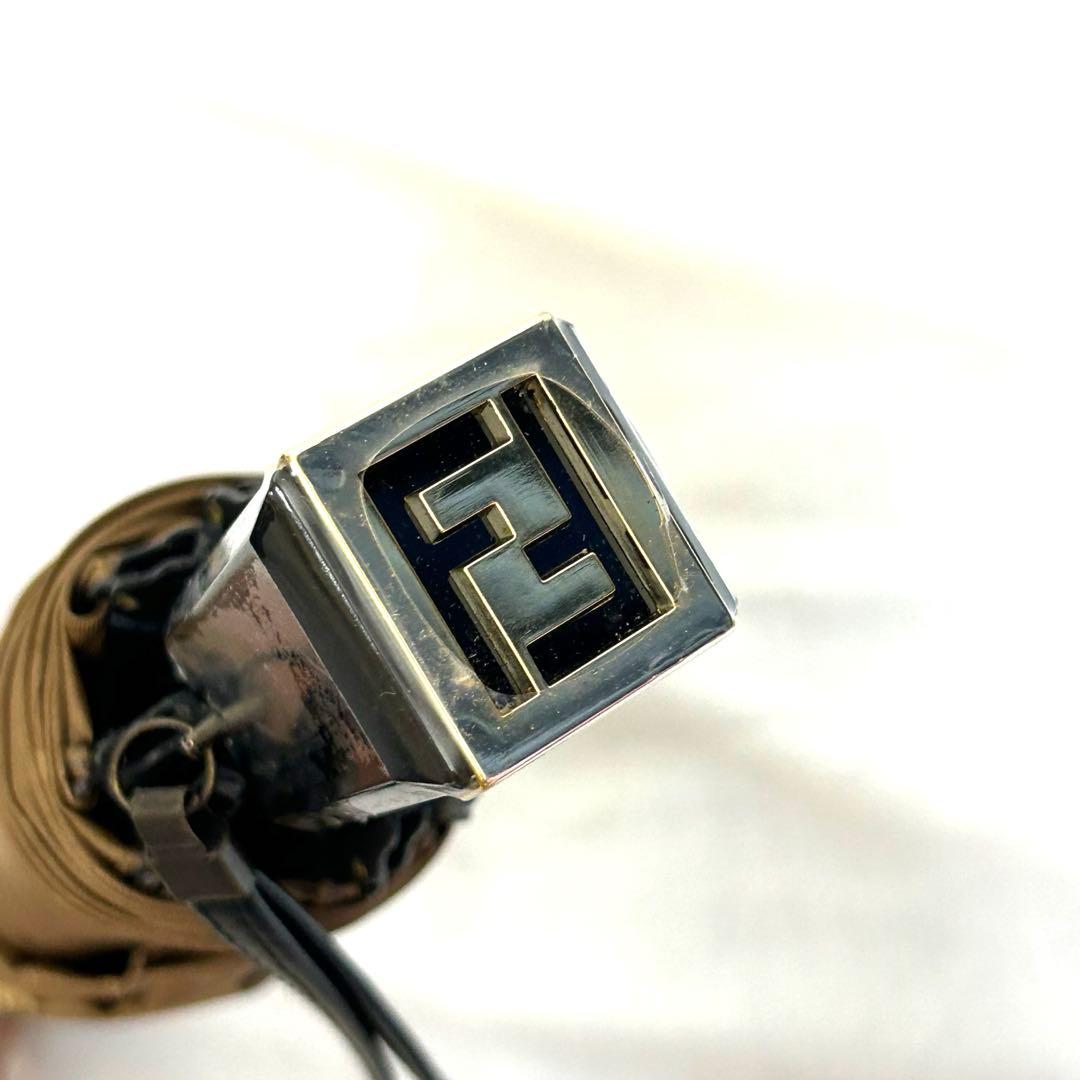未使用品　FENDI フェンディ　折りたたみ傘　ズッカ柄
