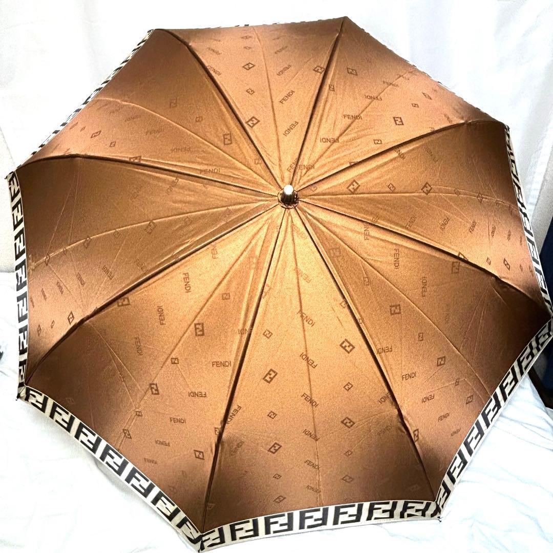 未使用品　FENDI フェンディ　折りたたみ傘　ズッカ柄