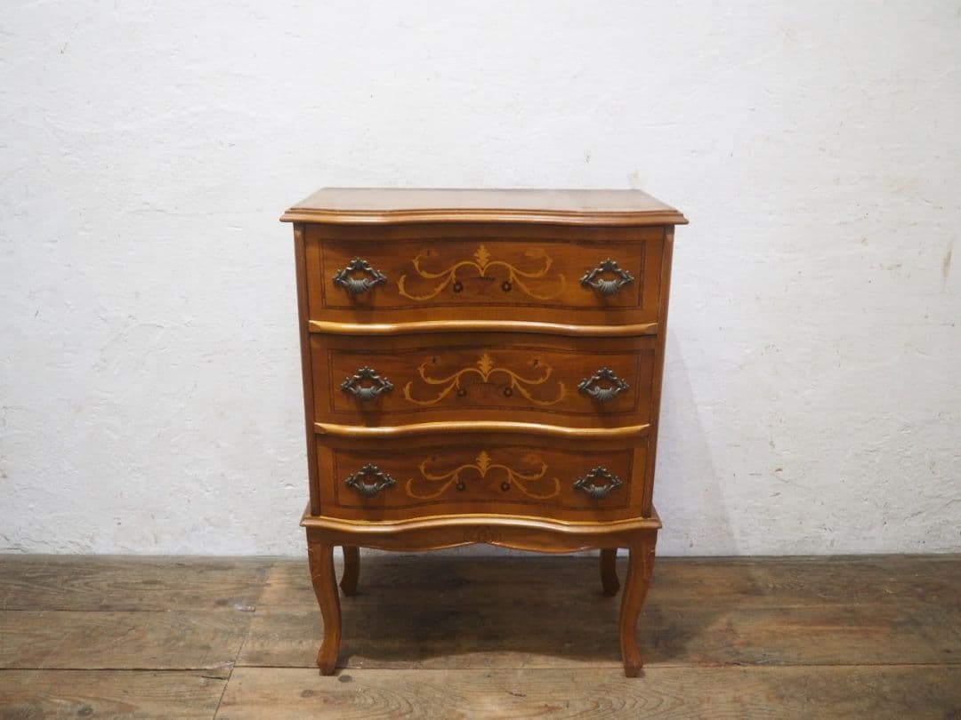 1107 猫脚デザインのチェスト　洋タンス　キャビネット　アンティーク調　洋家具