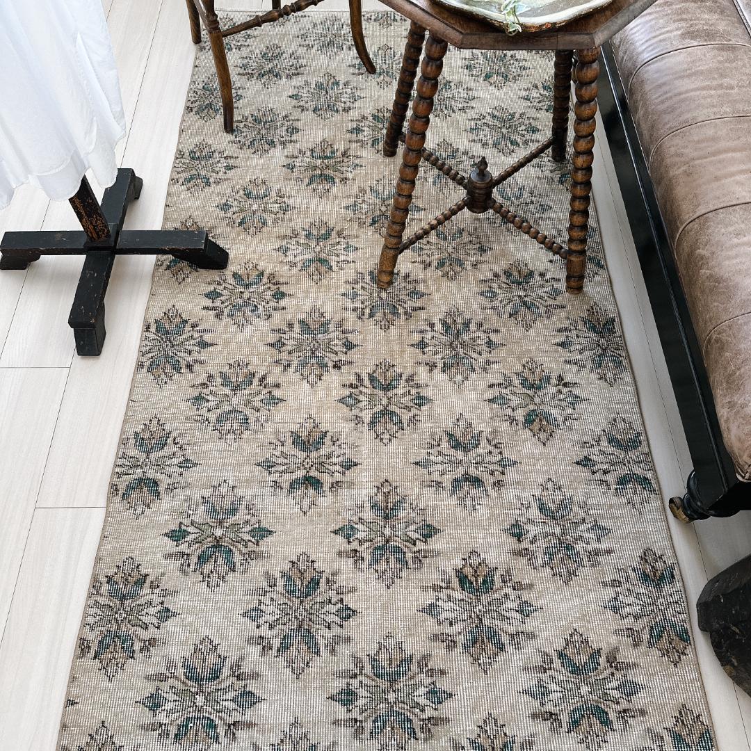 トルコ ヴィンテージラグ A116 ベージュ セージグリーン ダークグリーン