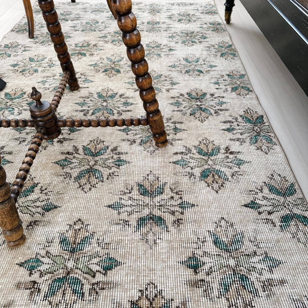 トルコ ヴィンテージラグ A116 ベージュ セージグリーン ダークグリーン