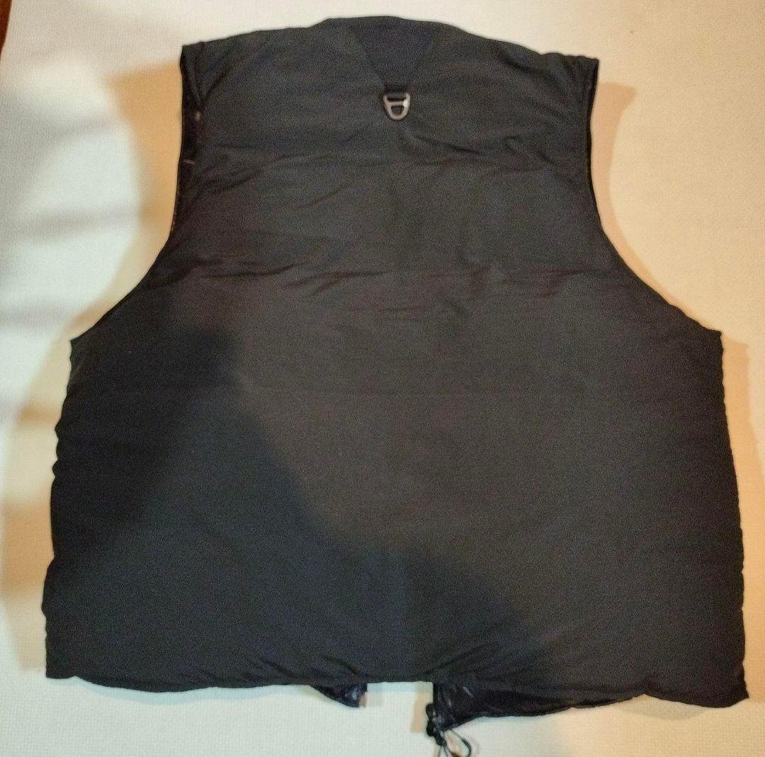 CMF コンフィー ダウンベスト