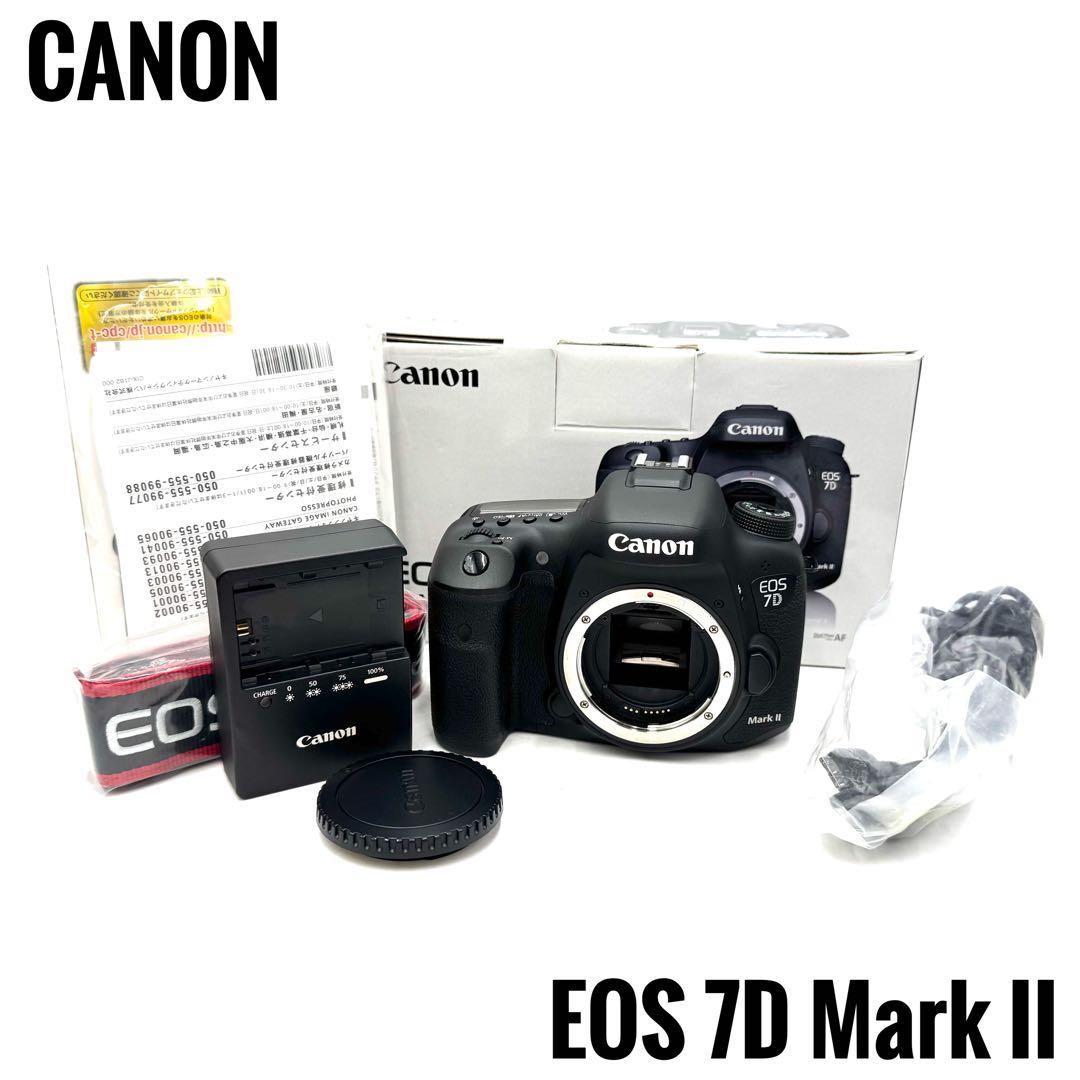 未使用級！CANON キャノン EOS 7D Mark II デジタル一眼レフ