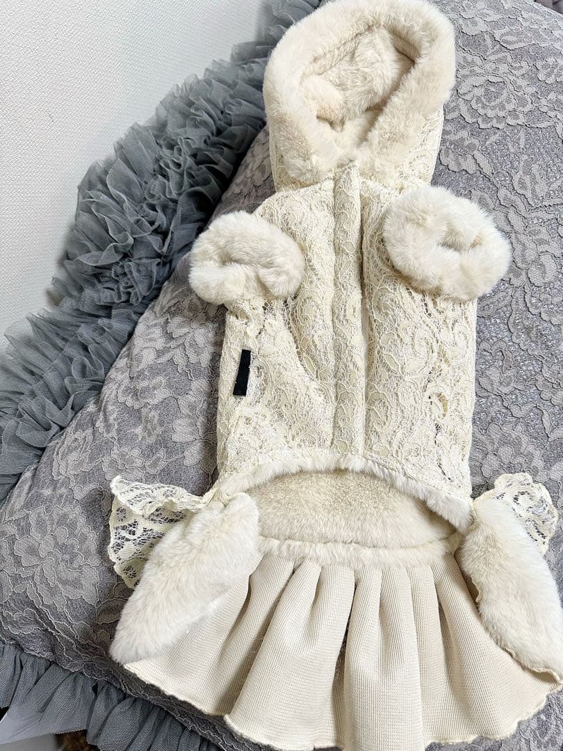 イタリア製　Trilly tutti Brilli ドレスコート　アイボリー