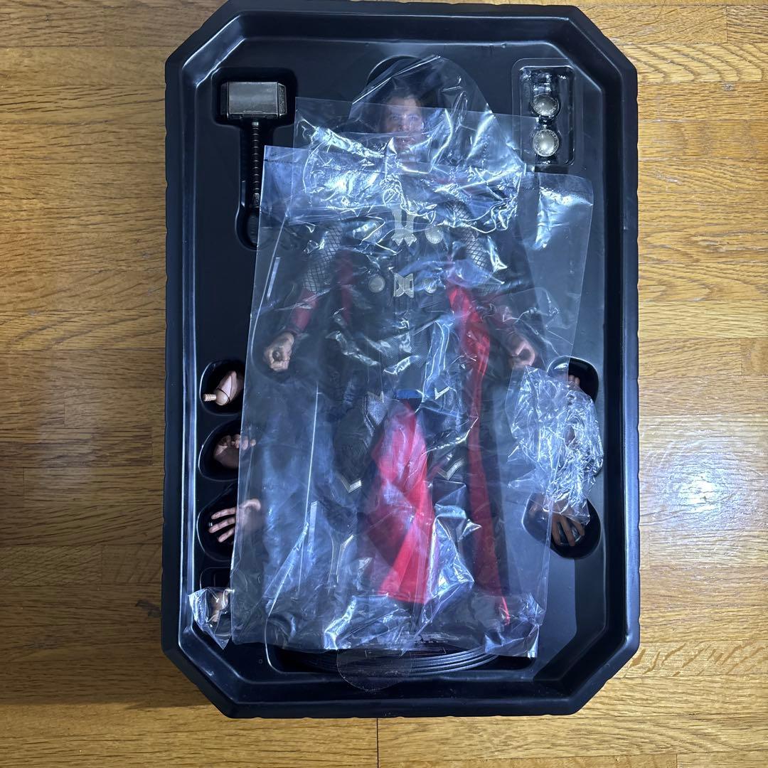 ホットトイズ　THOR 1/6スケールフィギュア