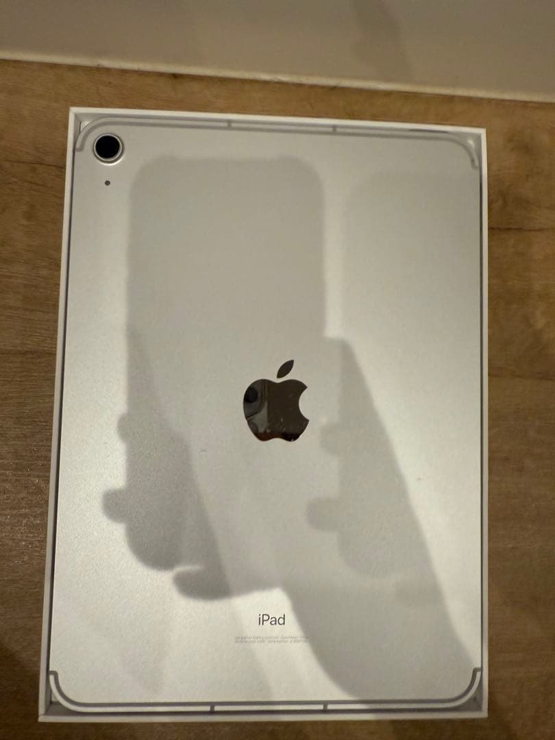 Apple iPad 第10世代 64GB Wi-Fiモデル シルバー