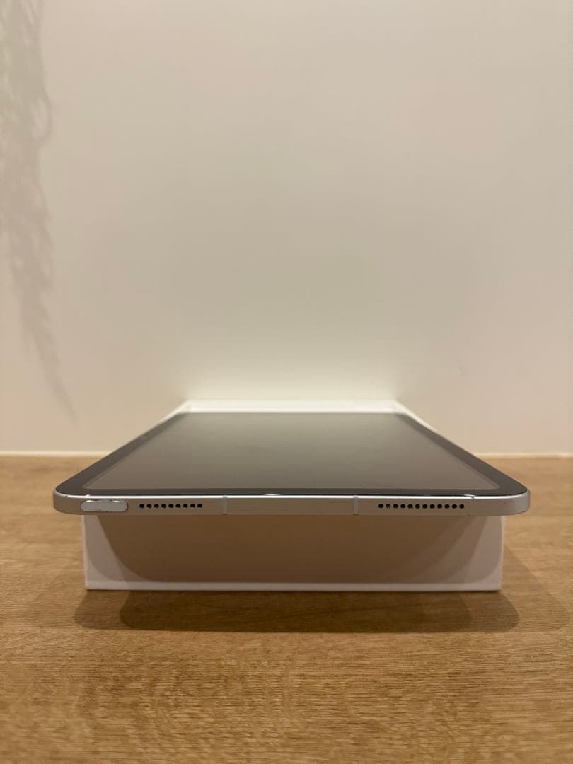 Apple iPad 第10世代 64GB Wi-Fiモデル シルバー