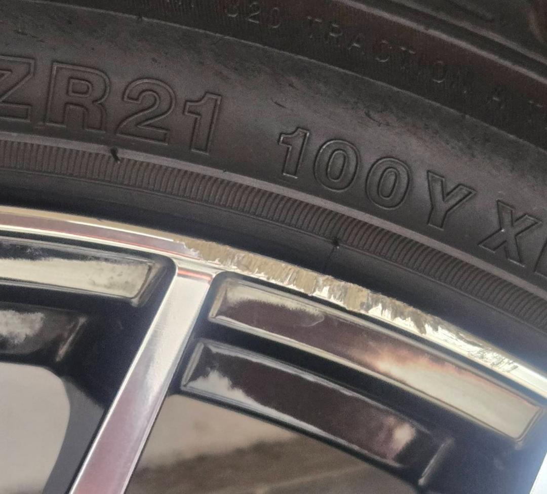 【送料込み】Weds レニオスMX 21inch×4本 タイヤ付き ！！