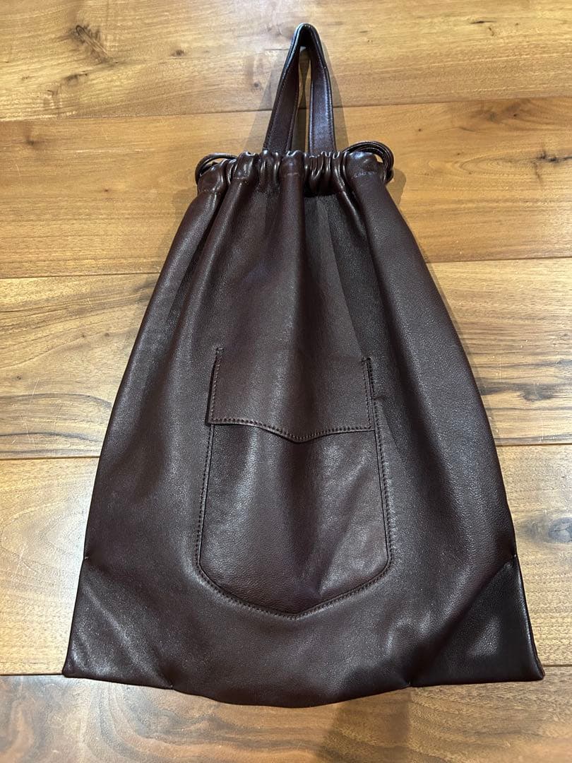 NICENESS RIDLEY ラムレザーナップサック