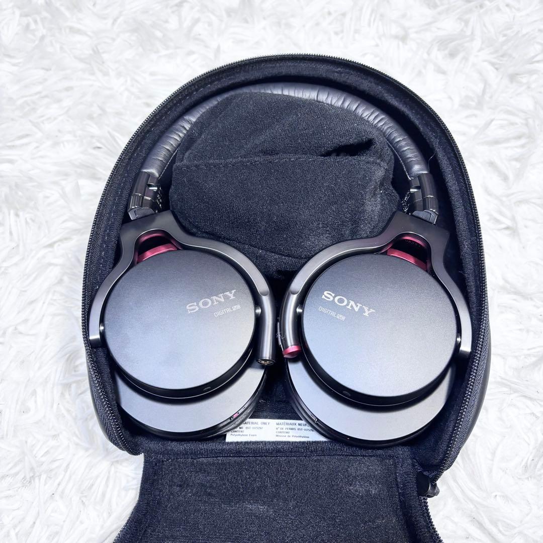 ✨極美品✨SONY ヘッドホン MDR-1RNCMK2 　ノイズキャンセリング