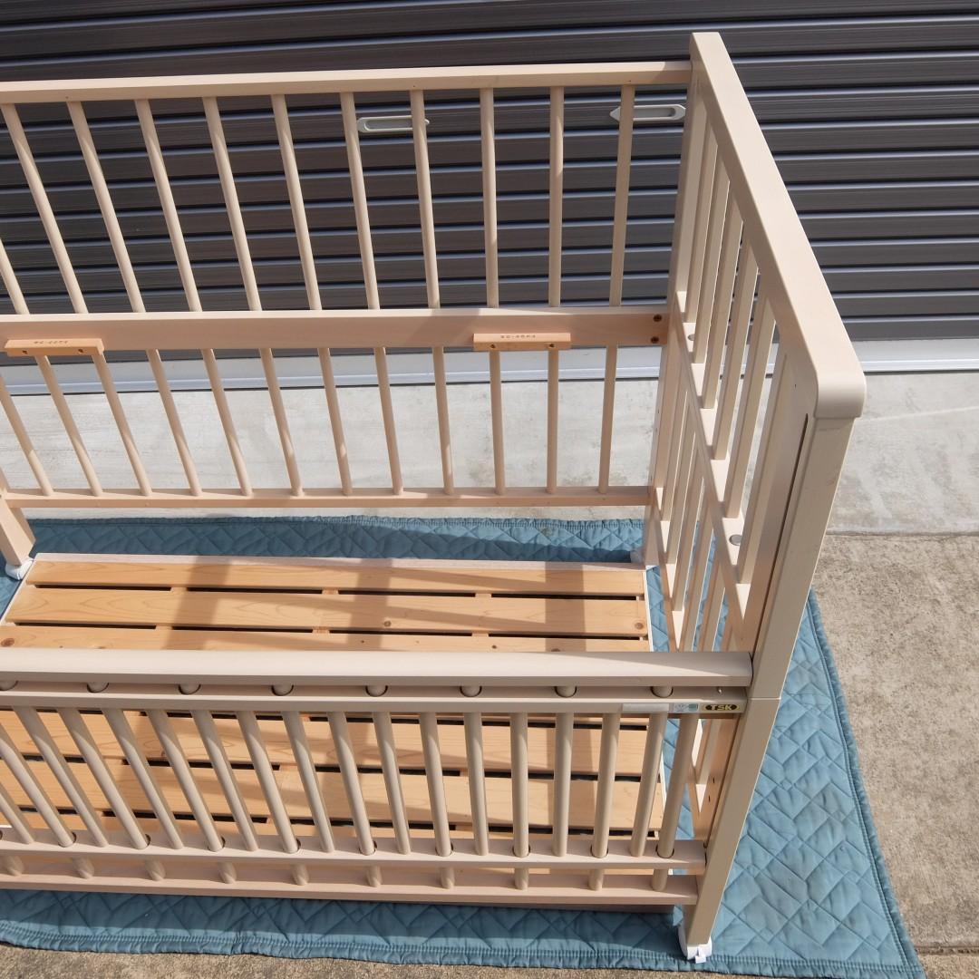 332　ファミリア　ベビーベッド