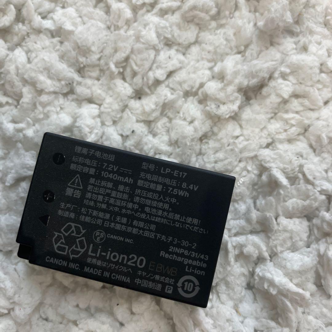 ココCanon EOS デジタル一眼レフ 2本レンズ付き