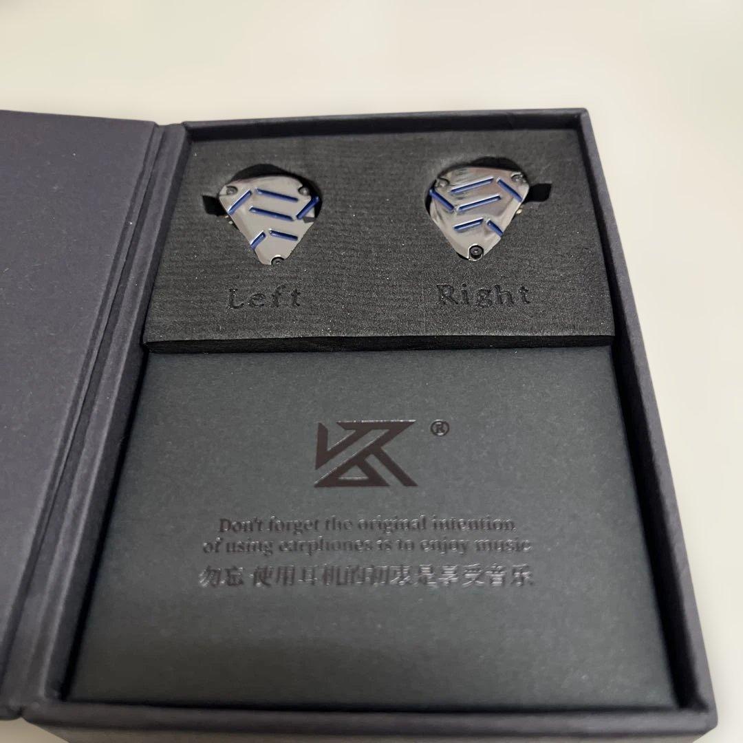 KZ-ZAT メタリック有線イヤホン