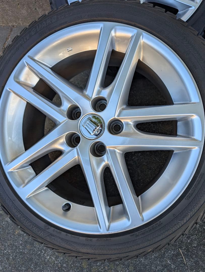 送料込み！　200系　クラウン　純正18インチ