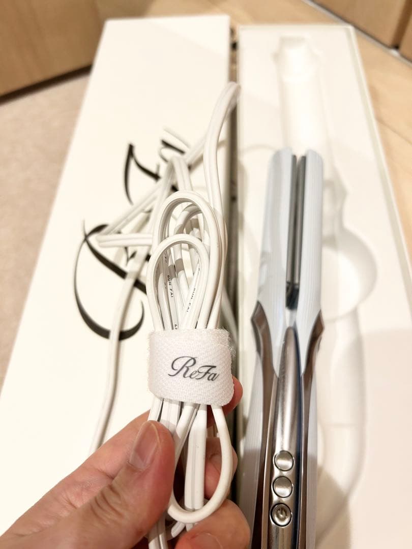 美品❣️リファストレートアイロンプロ