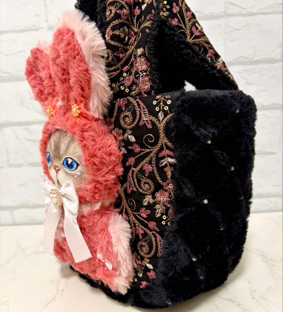 黒*こ様 コヤンイサムチョン♡インド刺繍♡ふわもこ♡ルミちゃん♡ラウンドトートバ