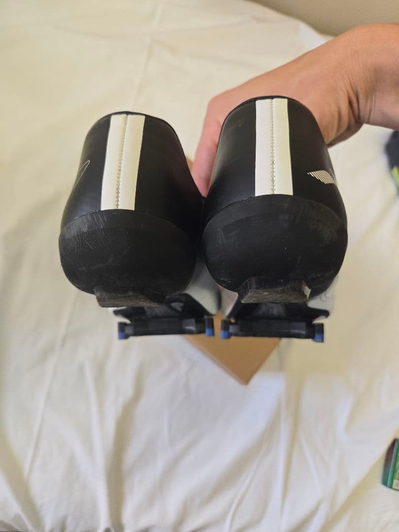 シマノ　ビンディングシューズ　SH-RC702