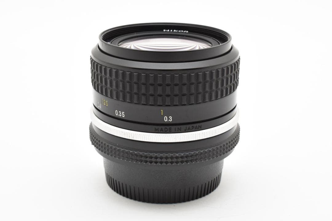Nikon Ai NIKKOR 28mm F3.5 広角単焦点レンズ C070
