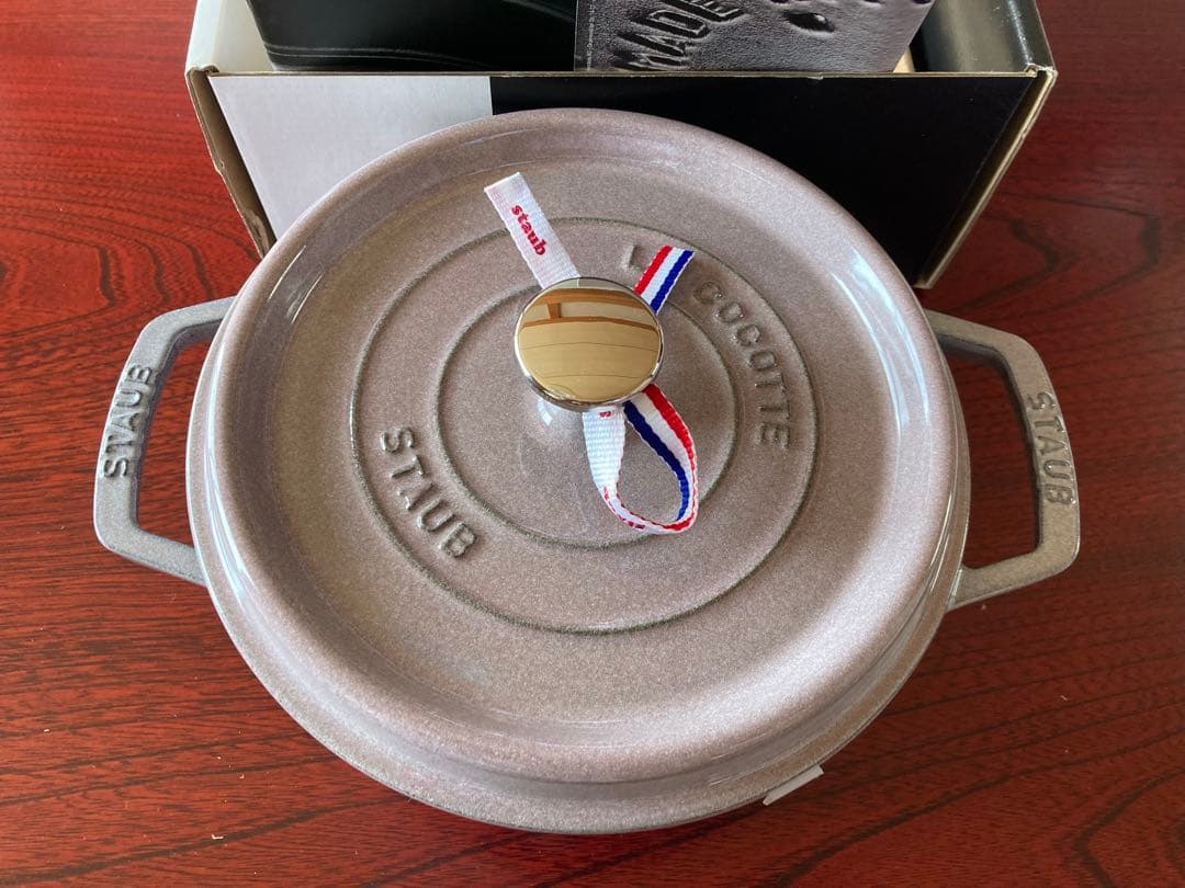 staub ピコ ココット　ラウンド　シフォンローズ　22cm