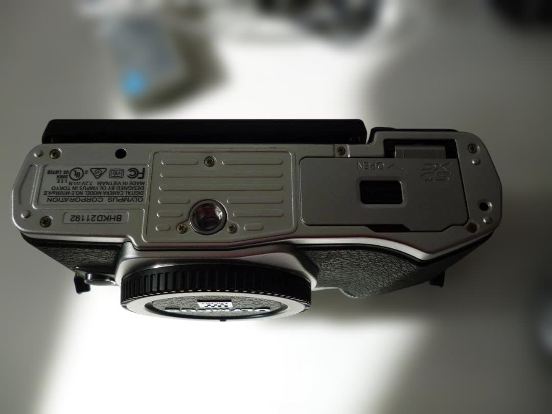 OLYMPUS OM-D E-M10 Mark II EZダブルレンズキット