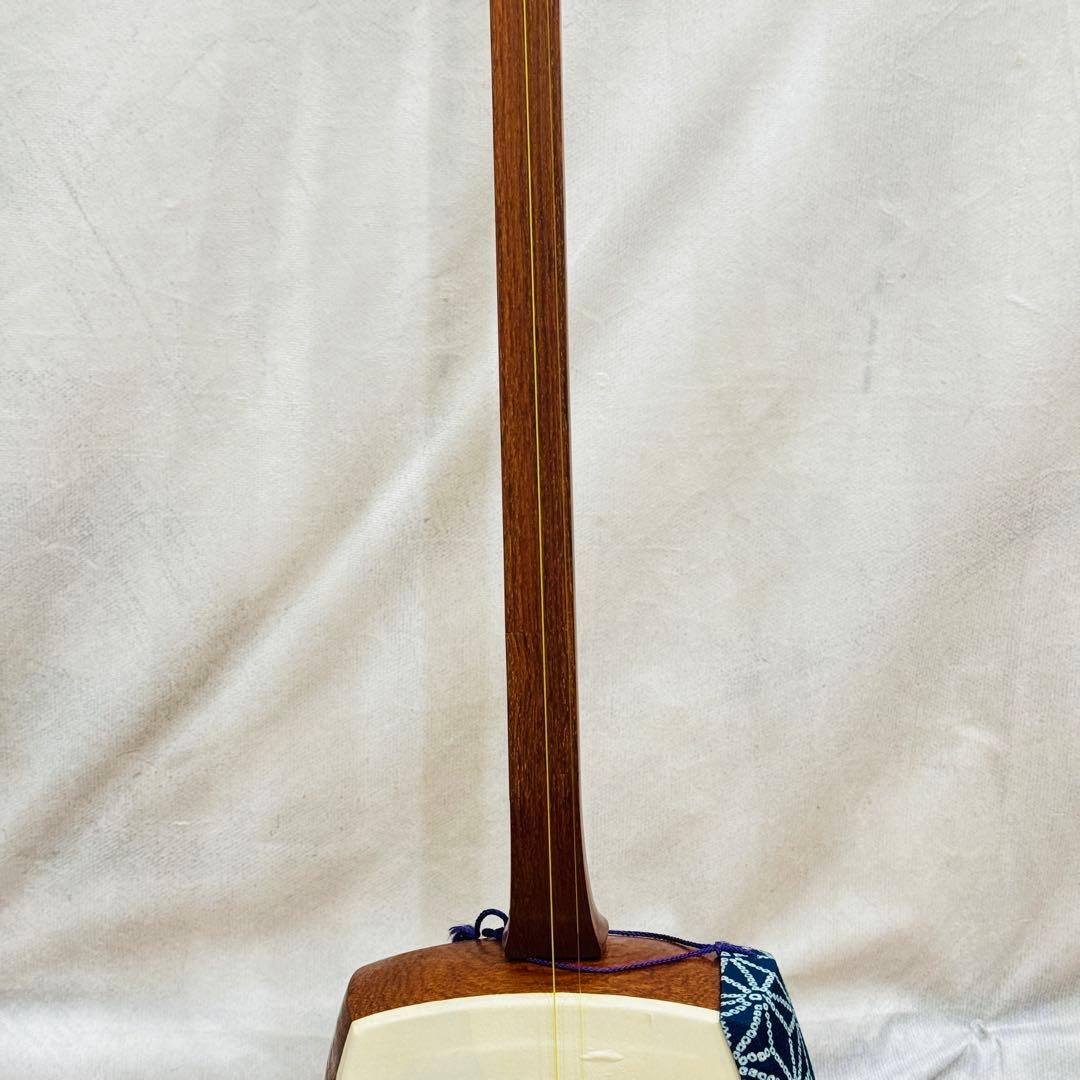 高級 三味線 中棹 紅木 丸打ち胴 ケース付き