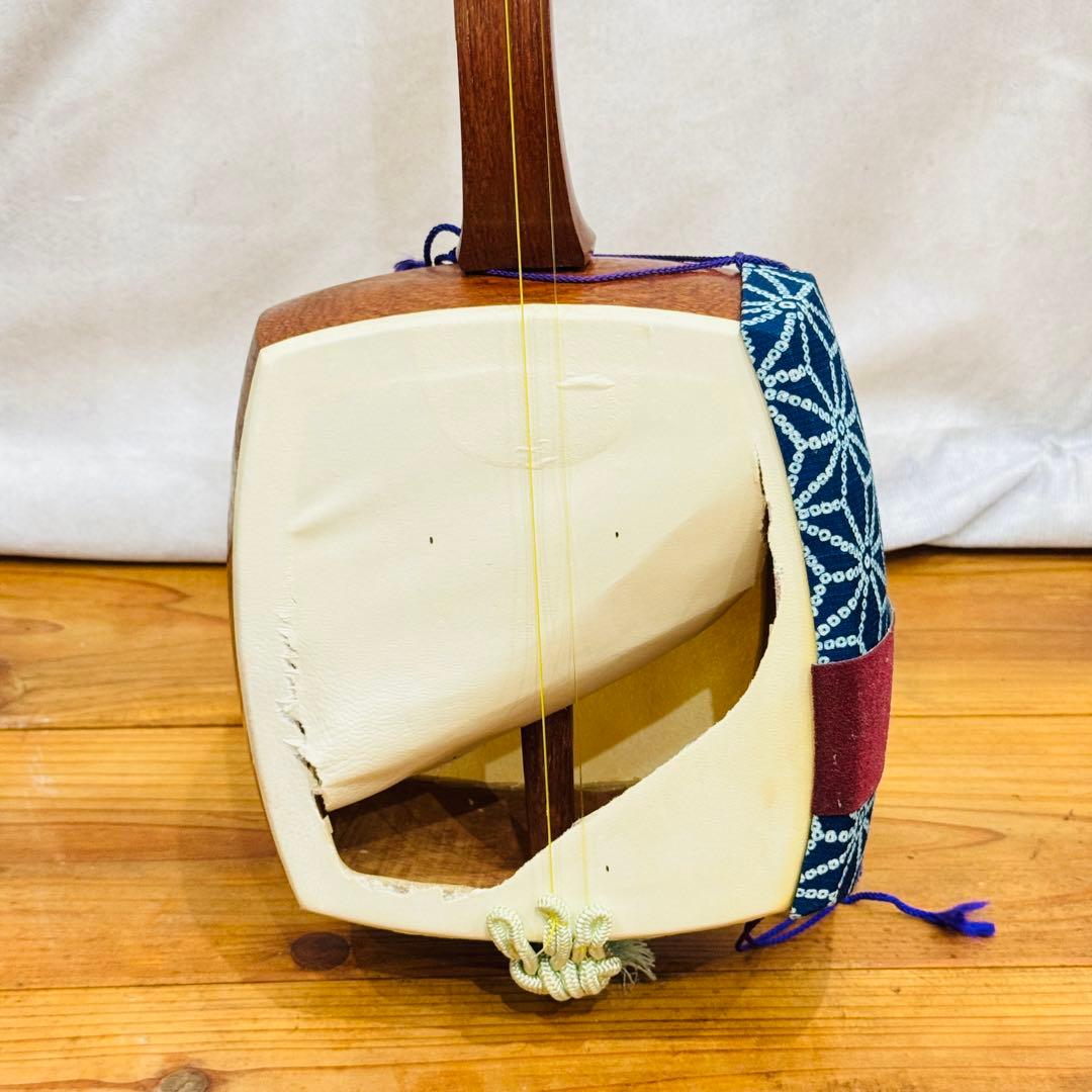 高級 三味線 中棹 紅木 丸打ち胴 ケース付き