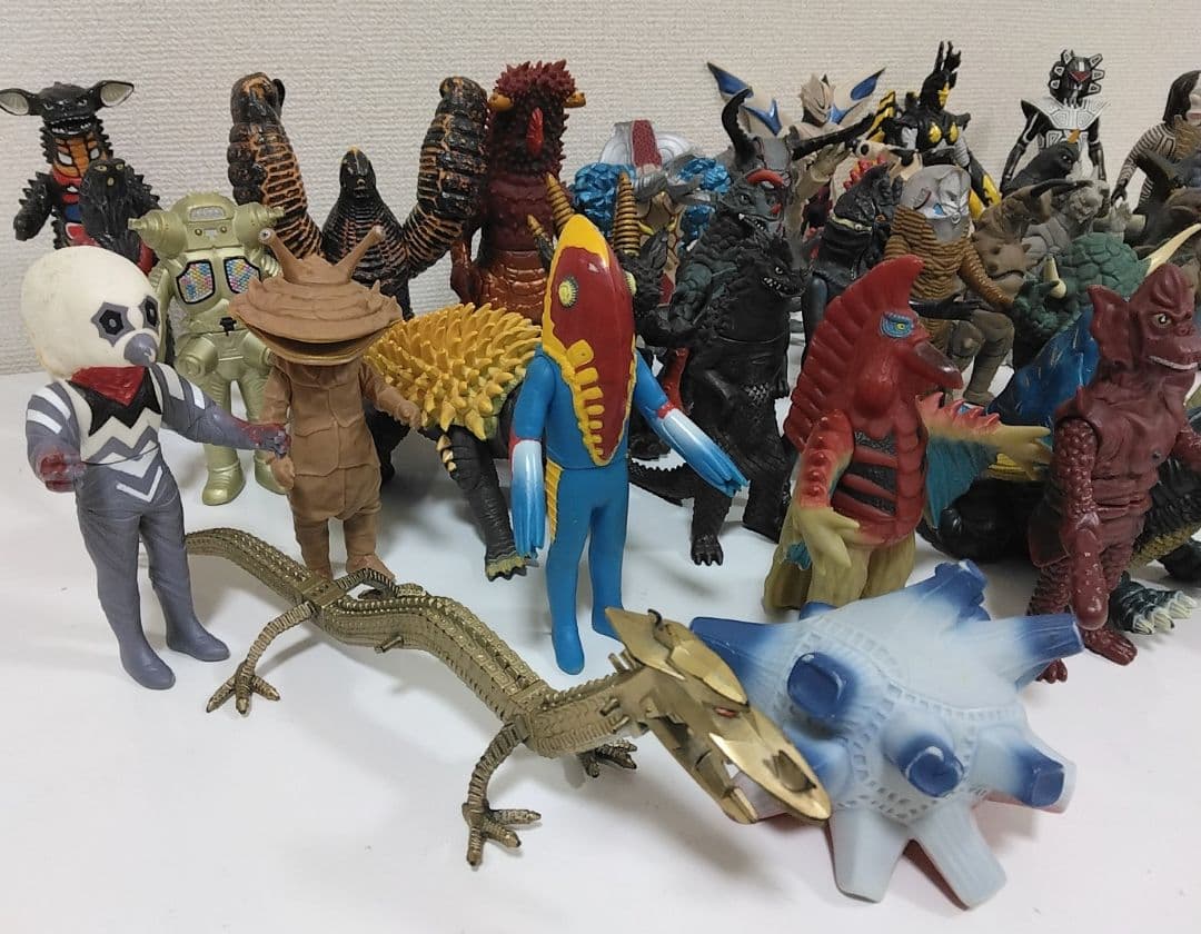ウルトラマンシリーズ 怪獣フィギュア39体＋DXギンガスパーク付き☆全40個