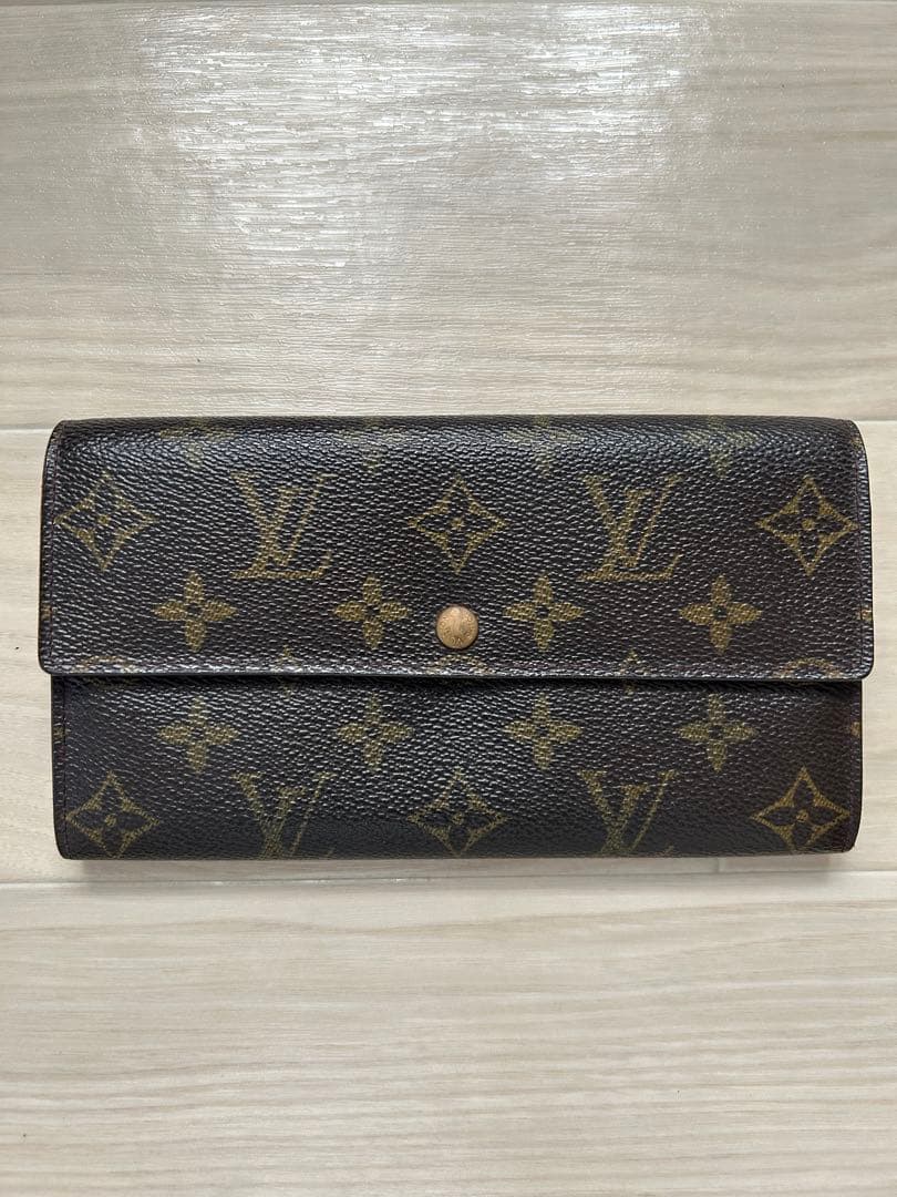Louis Vuitton モノグラム　長財布