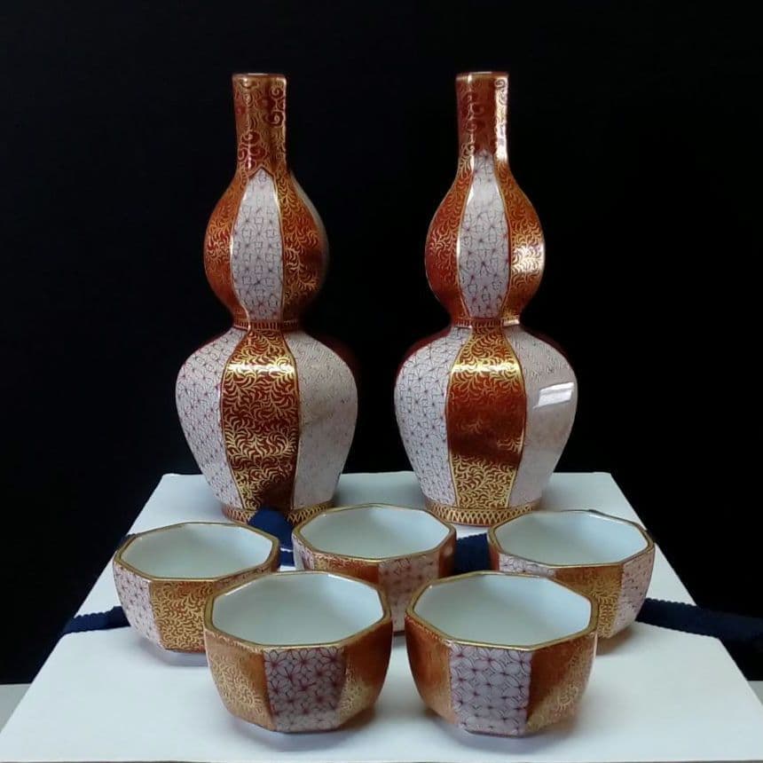 九谷焼　酒器「赤絵小紋」青葉作　共箱入り