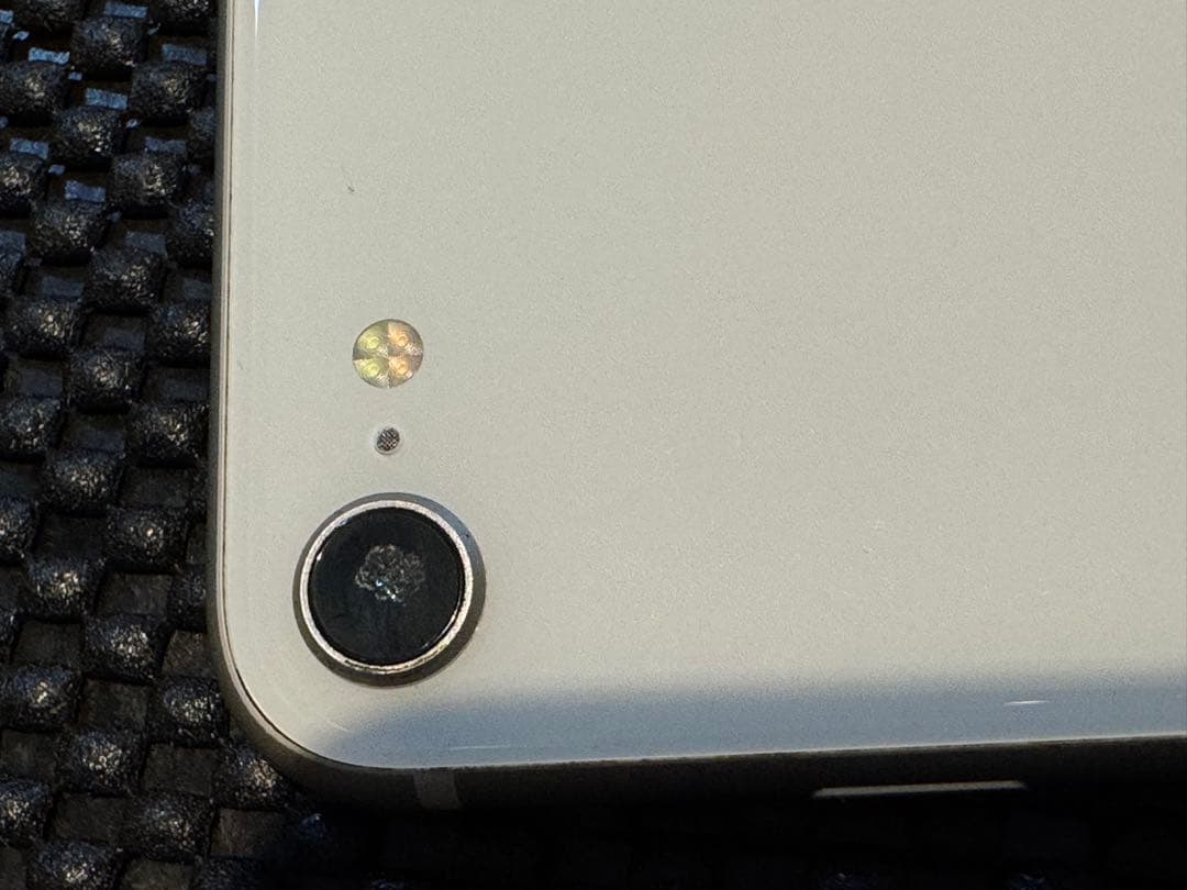 4505 Apple iPhone SE (第3世代) ホワイト