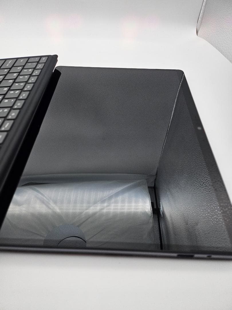 CHUWI Hi10 Max 本体 + キーボード