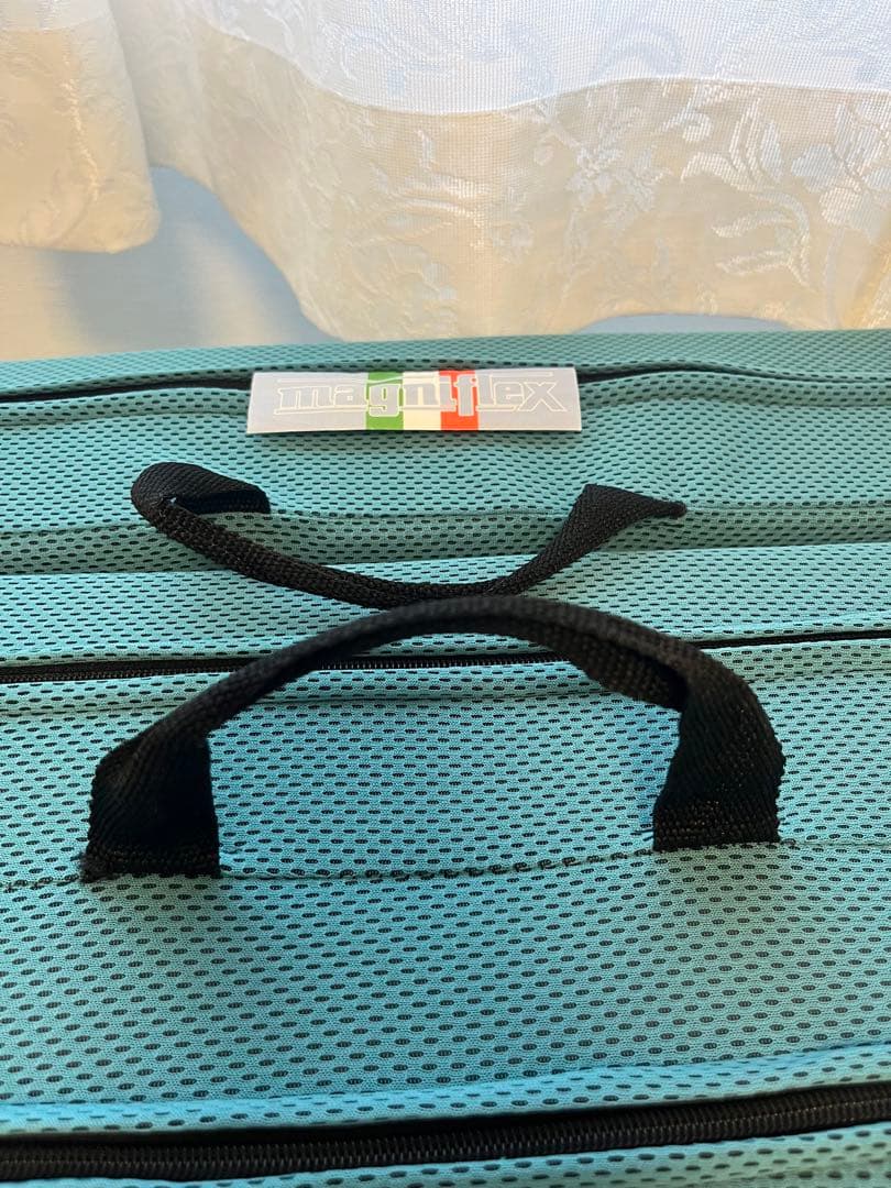 【保証書付】マニフレックス　メッシュウイング　三つ折りシングルマットレス　高反発