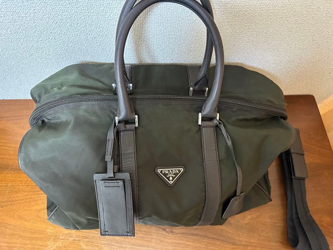 プラダボストンバッグ